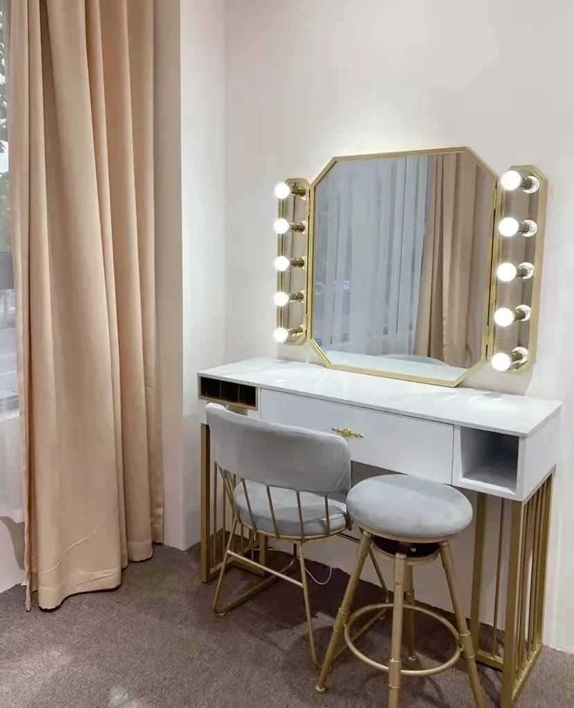 写真スタジオ ロックドレッサー メイクアップ ウェディング写 - Beauty Makeup Studio のレビューと価格