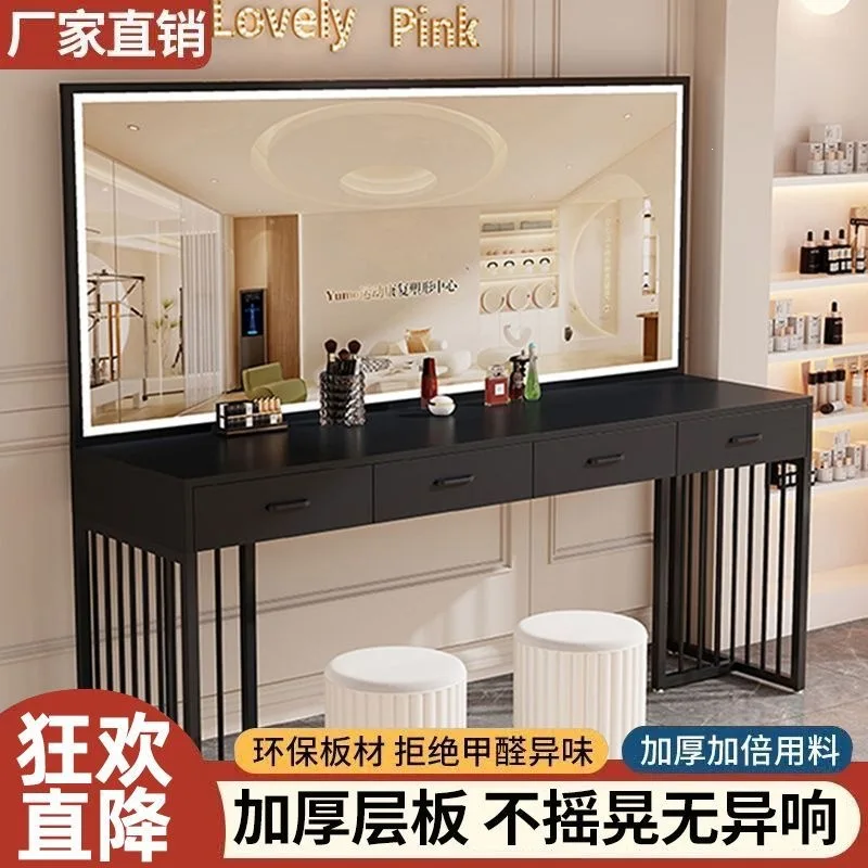 モダンなスタジオ用ドレッシングテーブル（ランプ付き）ブライダ - Beauty Makeup Studio のレビューと価格
