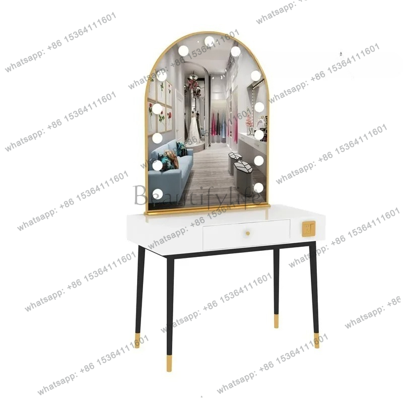 シンプルなランプ付き鏡台、ウェディング写真撮影用プロ仕様メイ - Beauty Makeup Studio のレビューと価格