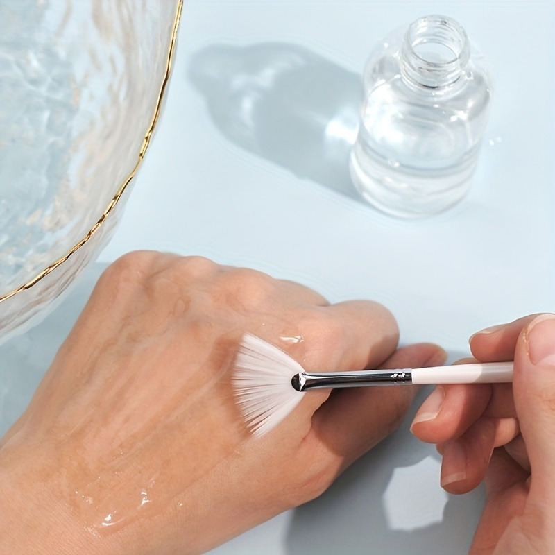 20個 ミニ扇形ライトベージュケアブラシ ソフトナイロン毛付 - Makeup Beauty Ro のレビューと価格
