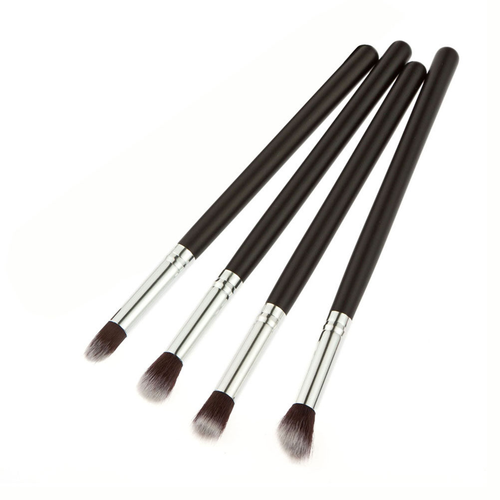 4本セットのアイシャドウブラシ。余分な液を吸い込まず、完璧な - Your Beauty Makeup のレビューと価格