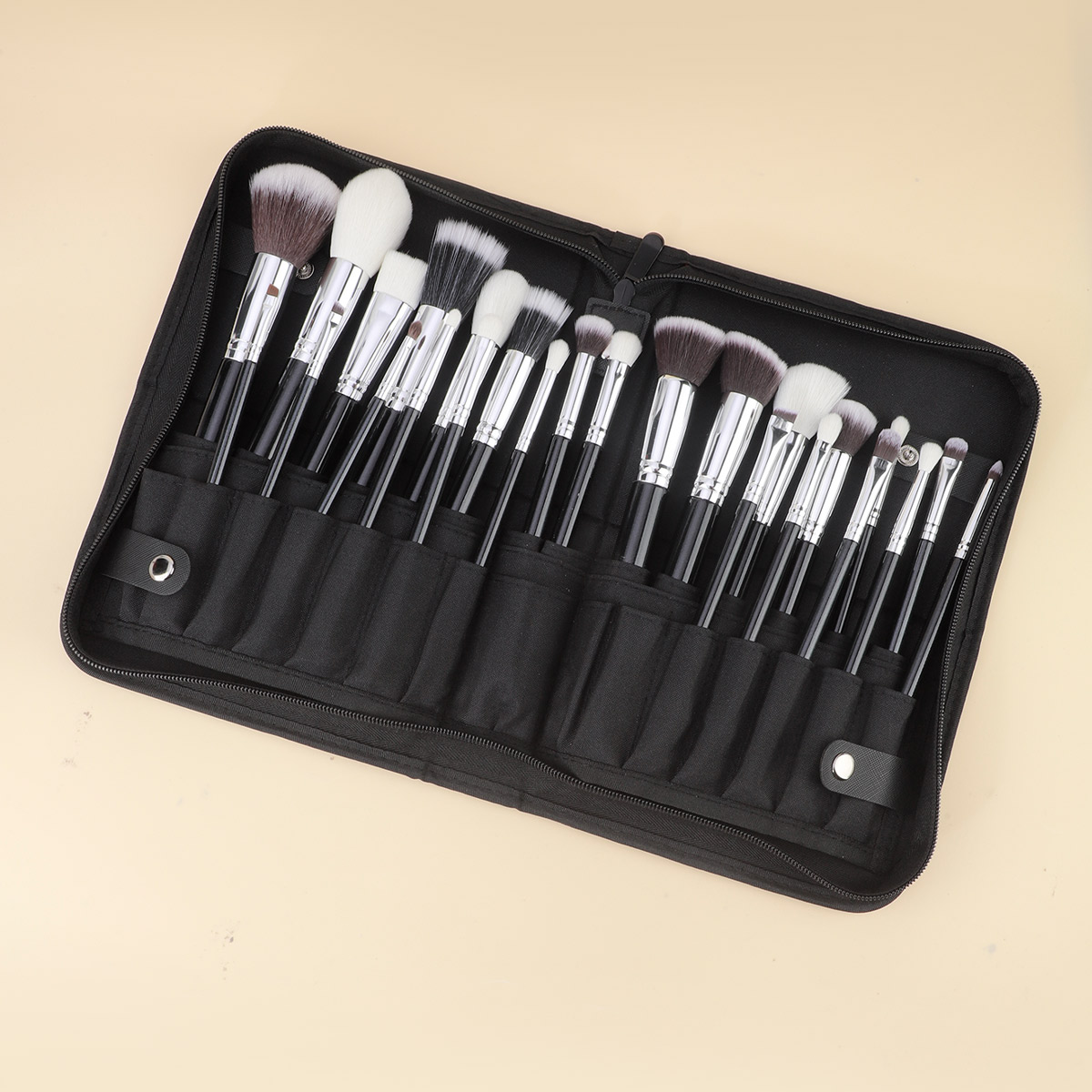 Rancai-初心者やプロのメイクに適したメイクブラシ、パウ - Beauty Makeup Studio のレビューと価格