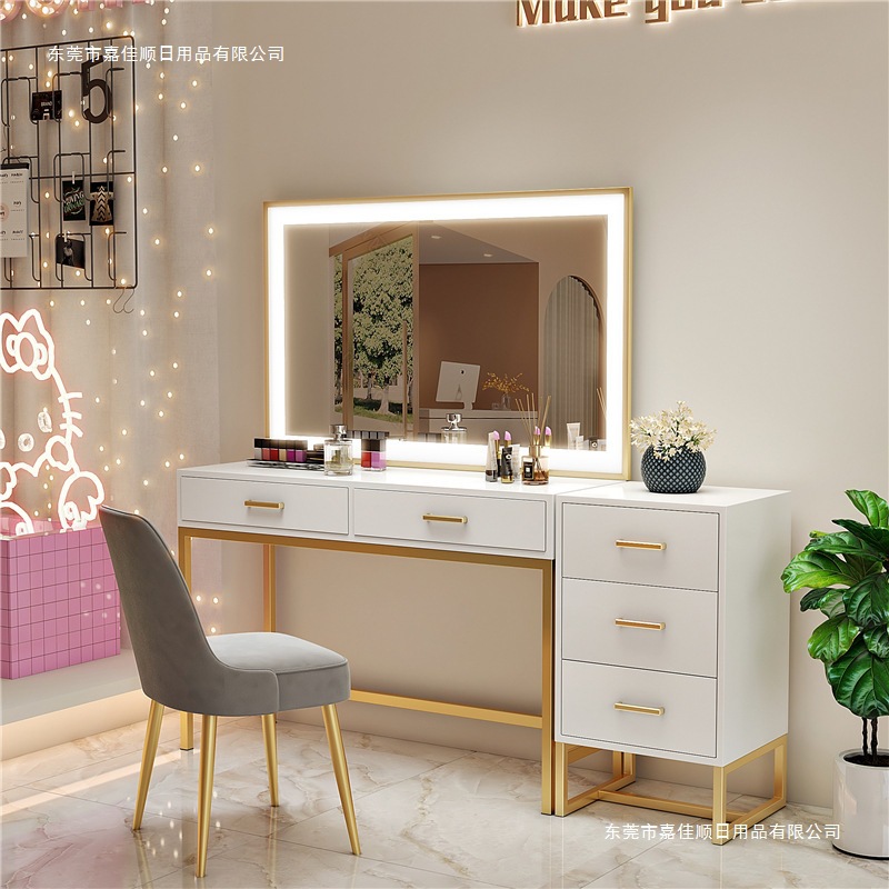 ネイルアートメイクアップアーティストスタジオプロフェッショナ - Beauty Makeup Studio のレビューと価格